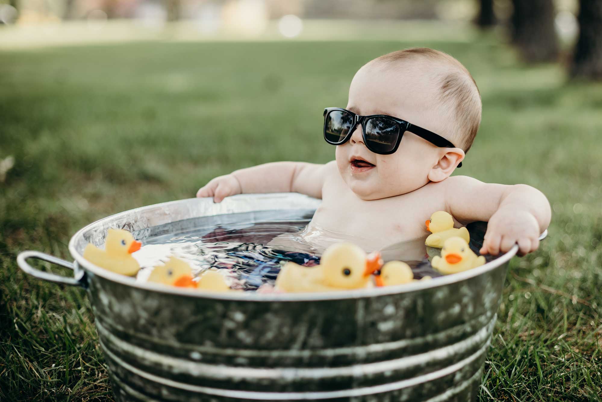 baby-wearing-sunglasses-in-tub-baby-photo-album-trm-tennessee