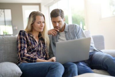 Couple attends ASRM Fertility Webinar | Tennessee Reproductive Medicine | Chattanooga